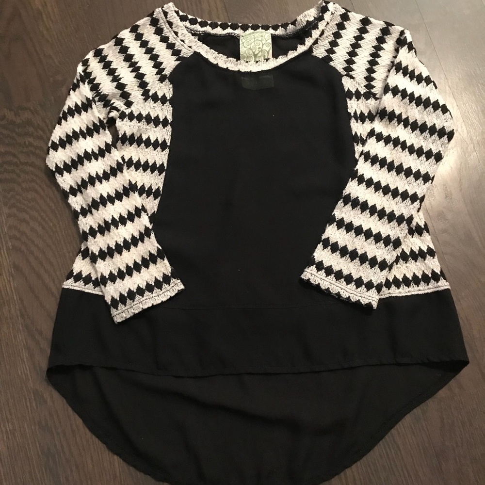 Adorable Kiddo by Katie Top - Size  M